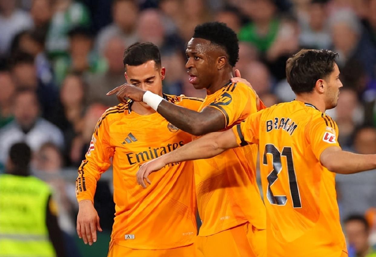 华体会登陆-那不勒斯战平皇马，德布劳内扑点救主西甲  第2张