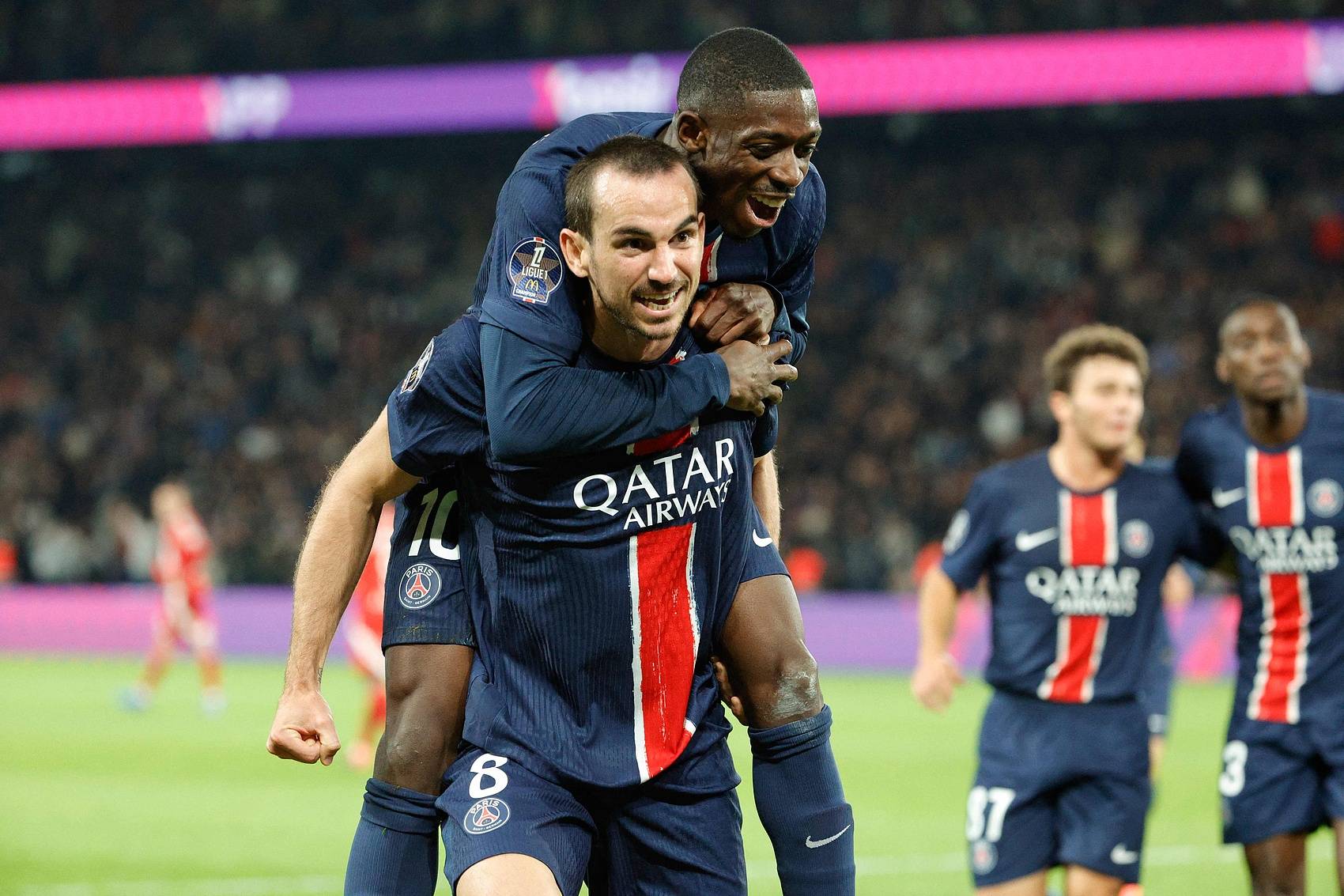 华体会app-曼城力克巴黎圣日耳曼，格列兹曼乌龙送礼西甲的简单介绍  第1张