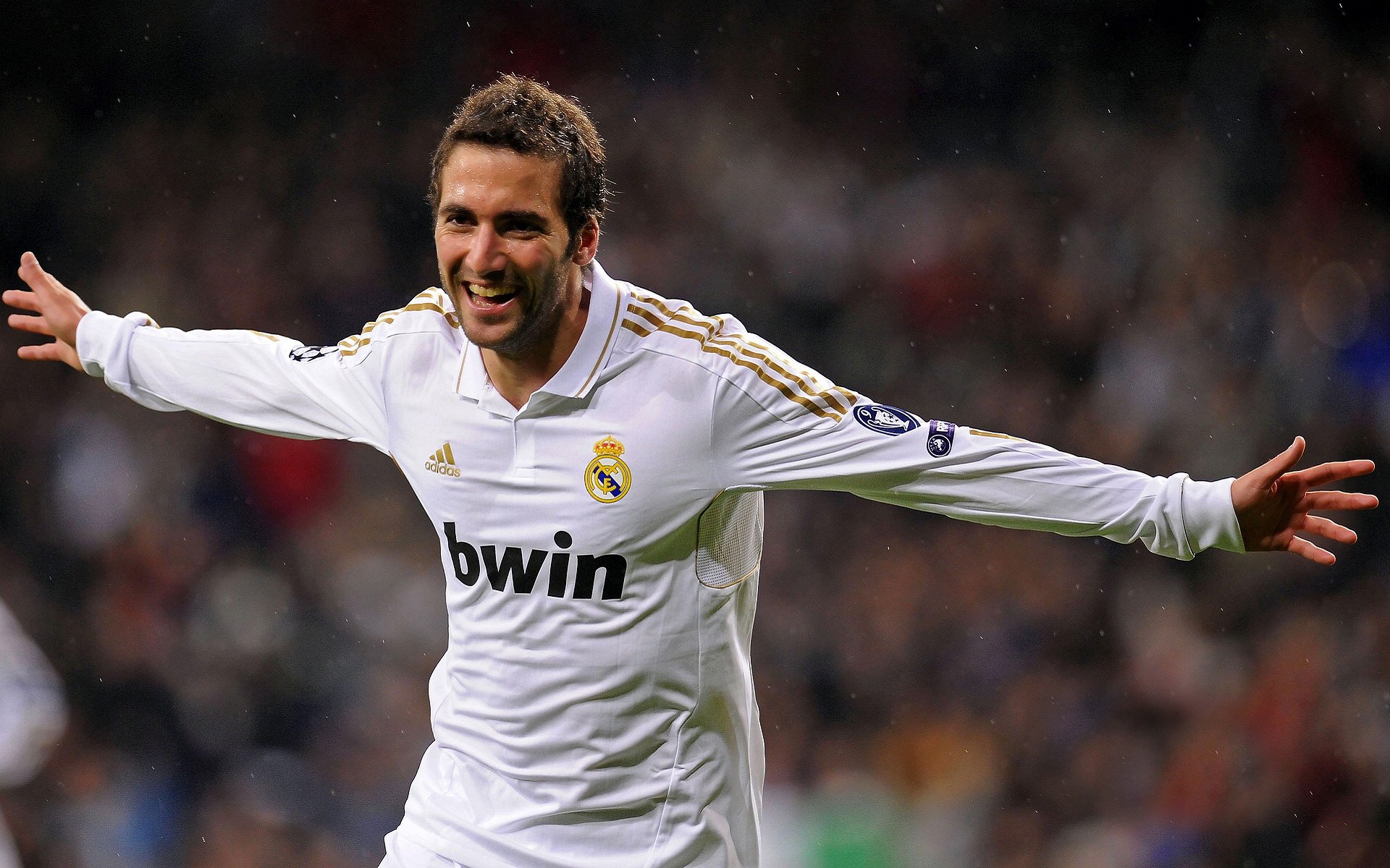 华体会hth-熔炉，当整个赛季的沉默在那一夜化作火焰  第1张