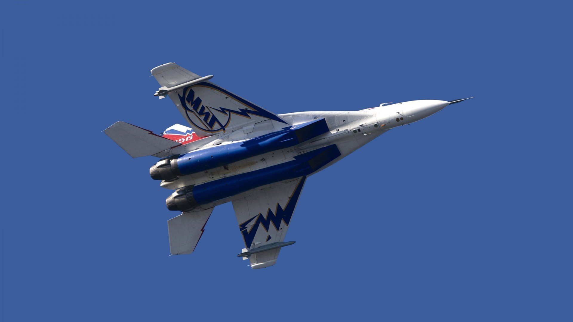 华体会体育-攻陷TD花园的逆生长传奇—当米切尔打出唯一性冠军级表现  第2张